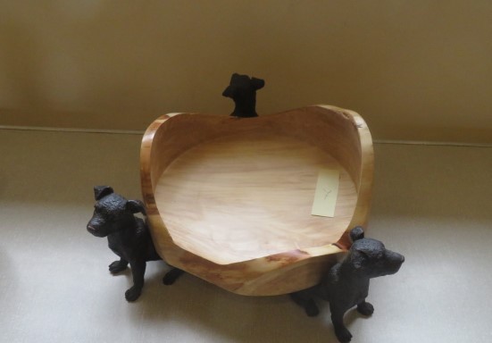 Dogs feet platter <br>won a commended certificate <br>for Nick Adamek
